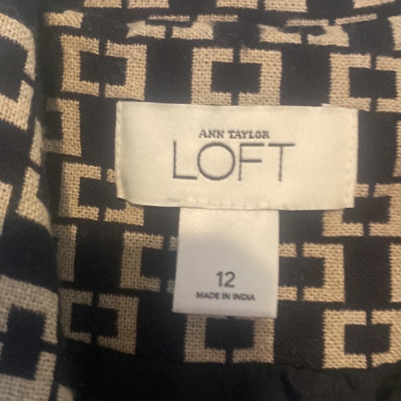 Bo Longer For Sale
Goodwill Donation - Picture 2 of 4